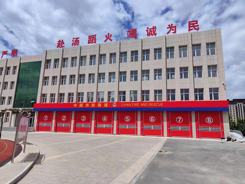消防车库涡轮硬质快速卷帘门